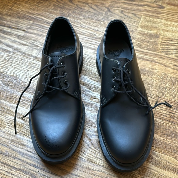 Never worn Dr Martens - Picture 1 of 6